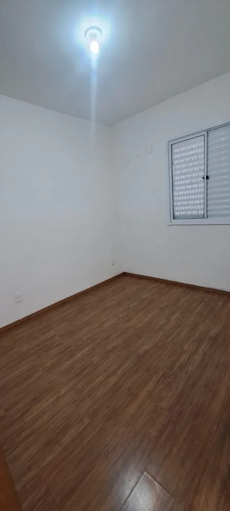 Alugar Apartamento / Padr&atilde;o em S&atilde;o Jos&eacute; do Rio Preto R$ 900,00 - Foto 6