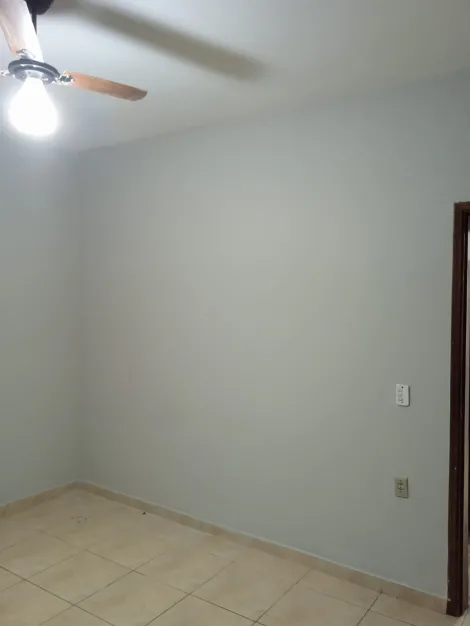 Comprar Casa / Padr&atilde;o em S&atilde;o Jos&eacute; do Rio Preto R$ 250.000,00 - Foto 4