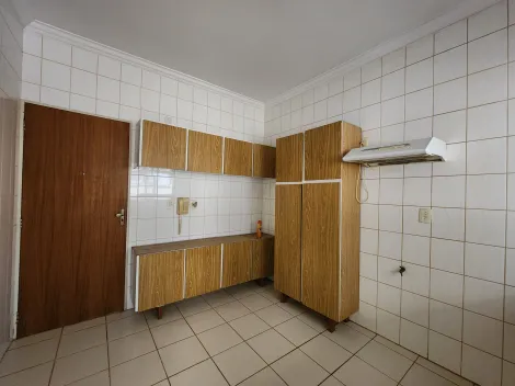 Alugar Apartamento / Padr&atilde;o em S&atilde;o Jos&eacute; do Rio Preto R$ 900,00 - Foto 3