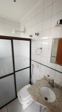 Alugar Apartamento / Padr&atilde;o em S&atilde;o Jos&eacute; do Rio Preto R$ 1.400,00 - Foto 13