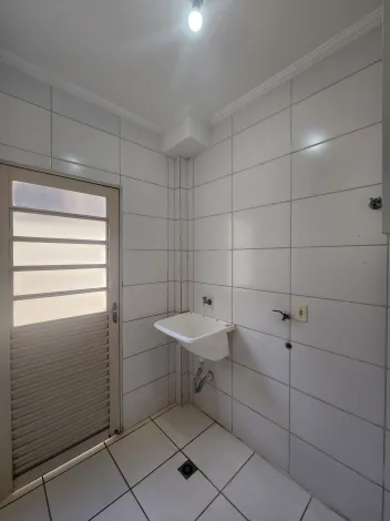 Alugar Apartamento / Padr&atilde;o em S&atilde;o Jos&eacute; do Rio Preto R$ 1.100,00 - Foto 12