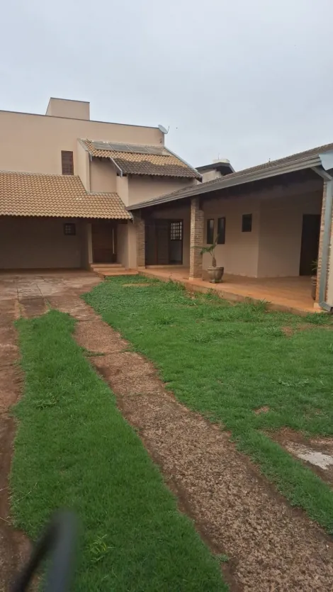 Alugar Casa / Padr&atilde;o em S&atilde;o Jos&eacute; do Rio Preto. apenas R$ 850.000,00