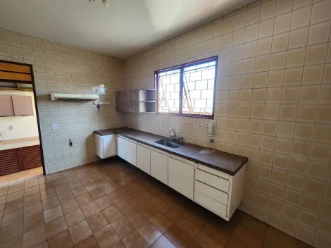 Alugar Casa / Padr&atilde;o em S&atilde;o Jos&eacute; do Rio Preto R$ 2.000,00 - Foto 3