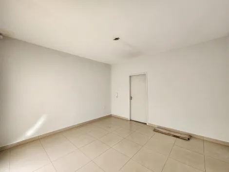 Alugar Casa / Padr&atilde;o em S&atilde;o Jos&eacute; do Rio Preto R$ 2.100,00 - Foto 4
