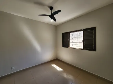Alugar Casa / Padr&atilde;o em S&atilde;o Jos&eacute; do Rio Preto R$ 2.100,00 - Foto 13