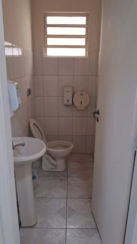 Alugar Comercial / Casa Comercial em S&atilde;o Jos&eacute; do Rio Preto R$ 3.800,00 - Foto 13