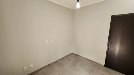 Alugar Apartamento / Padr&atilde;o em S&atilde;o Jos&eacute; do Rio Preto R$ 1.600,00 - Foto 10