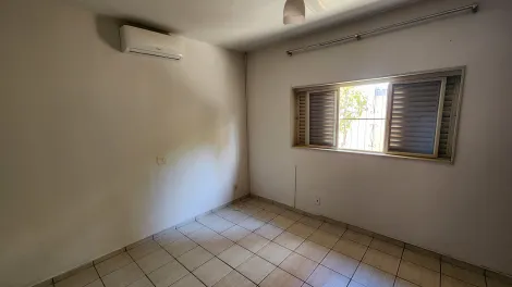 Alugar Casa / Padr&atilde;o em S&atilde;o Jos&eacute; do Rio Preto R$ 2.150,00 - Foto 6