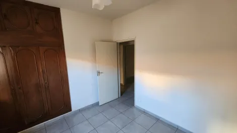 Alugar Casa / Padr&atilde;o em S&atilde;o Jos&eacute; do Rio Preto R$ 2.150,00 - Foto 8
