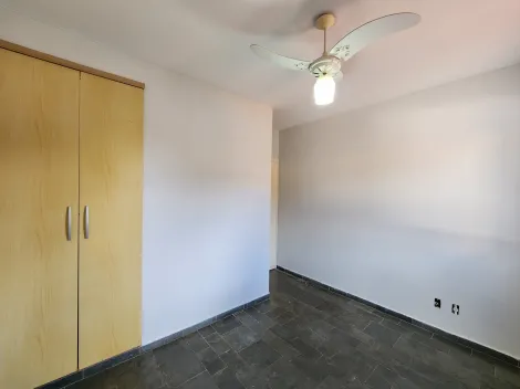 Alugar Casa / Condom&iacute;nio em S&atilde;o Jos&eacute; do Rio Preto R$ 1.170,00 - Foto 8