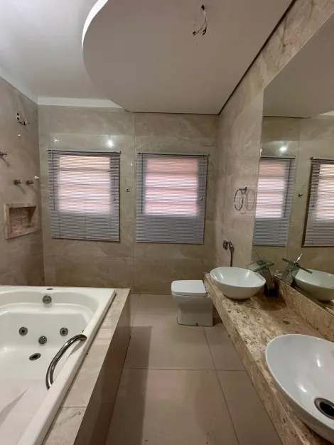 Alugar Casa / Padr&atilde;o em S&atilde;o Jos&eacute; do Rio Preto R$ 1.750,00 - Foto 10