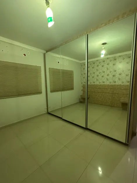 Alugar Casa / Padr&atilde;o em S&atilde;o Jos&eacute; do Rio Preto R$ 1.750,00 - Foto 13