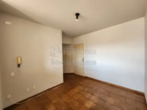 Alugar Apartamento / Padr&atilde;o em S&atilde;o Jos&eacute; do Rio Preto R$ 900,00 - Foto 2