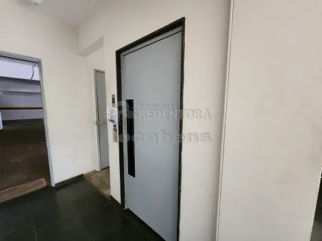 Alugar Apartamento / Padr&atilde;o em S&atilde;o Jos&eacute; do Rio Preto R$ 900,00 - Foto 8
