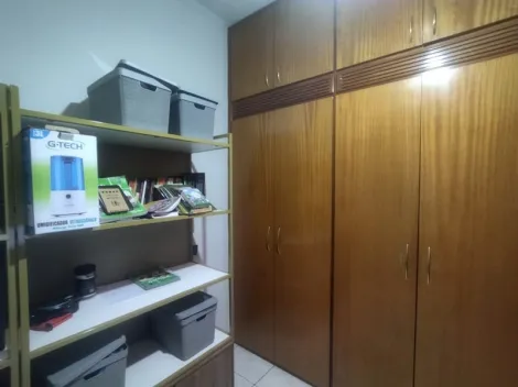 Alugar Casa / Padr&atilde;o em S&atilde;o Jos&eacute; do Rio Preto R$ 1.300,00 - Foto 9