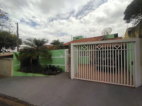 Alugar Casa / Padr&atilde;o em S&atilde;o Jos&eacute; do Rio Preto. apenas R$ 1.300,00