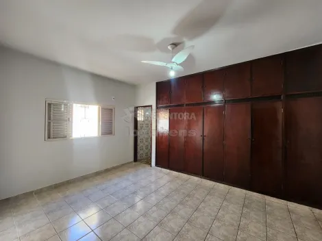 Alugar Casa / Padr&atilde;o em S&atilde;o Jos&eacute; do Rio Preto R$ 2.000,00 - Foto 12