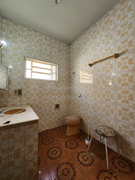Alugar Casa / Padr&atilde;o em S&atilde;o Jos&eacute; do Rio Preto R$ 2.000,00 - Foto 15