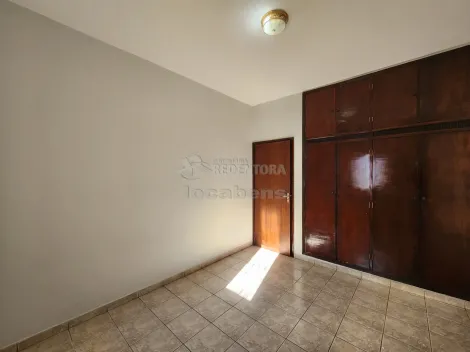 Alugar Casa / Padr&atilde;o em S&atilde;o Jos&eacute; do Rio Preto R$ 2.000,00 - Foto 19