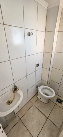 Alugar Apartamento / Padr&atilde;o em S&atilde;o Jos&eacute; do Rio Preto R$ 650,00 - Foto 6