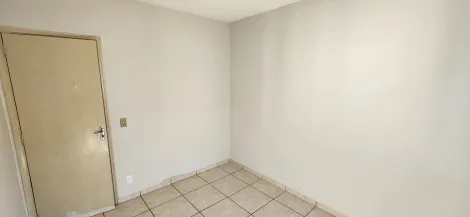 Alugar Apartamento / Padr&atilde;o em S&atilde;o Jos&eacute; do Rio Preto R$ 650,00 - Foto 8