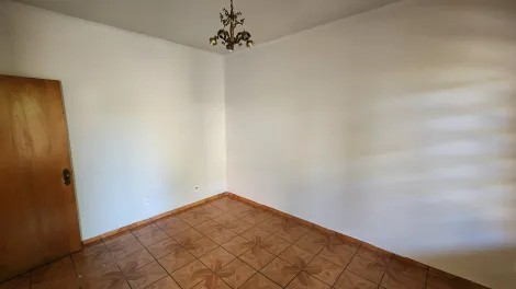 Alugar Casa / Padr&atilde;o em S&atilde;o Jos&eacute; do Rio Preto. apenas R$ 1.800,00