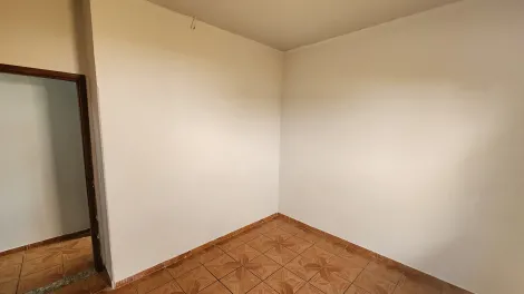 Alugar Casa / Padr&atilde;o em S&atilde;o Jos&eacute; do Rio Preto R$ 1.800,00 - Foto 9
