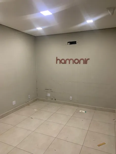 Alugar Comercial / Sal&atilde;o em S&atilde;o Jos&eacute; do Rio Preto R$ 3.700,00 - Foto 8