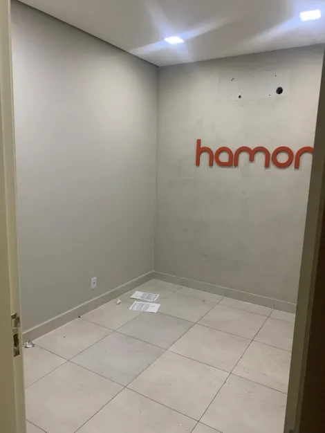 Alugar Comercial / Sal&atilde;o em S&atilde;o Jos&eacute; do Rio Preto R$ 3.700,00 - Foto 9