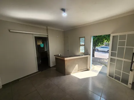 Alugar Comercial / Casa Comercial em S&atilde;o Jos&eacute; do Rio Preto R$ 3.900,00 - Foto 2