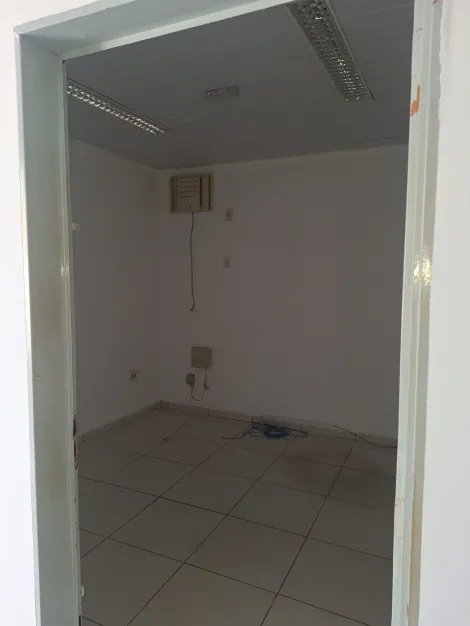 Alugar Comercial / Sal&atilde;o em S&atilde;o Jos&eacute; do Rio Preto R$ 3.500,00 - Foto 8