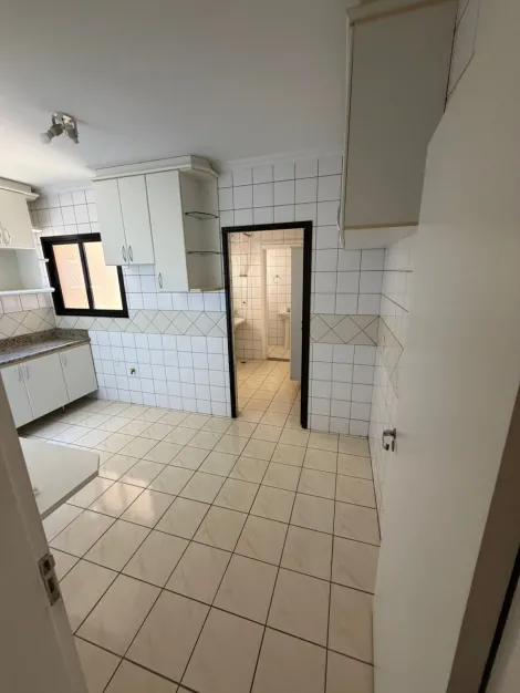 Alugar Apartamento / Padr&atilde;o em S&atilde;o Jos&eacute; do Rio Preto R$ 2.800,00 - Foto 4