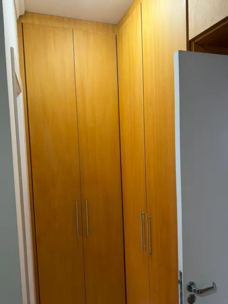 Alugar Apartamento / Padr&atilde;o em S&atilde;o Jos&eacute; do Rio Preto R$ 2.800,00 - Foto 9
