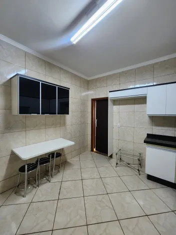 Alugar Casa / Padr&atilde;o em S&atilde;o Jos&eacute; do Rio Preto R$ 2.500,00 - Foto 5
