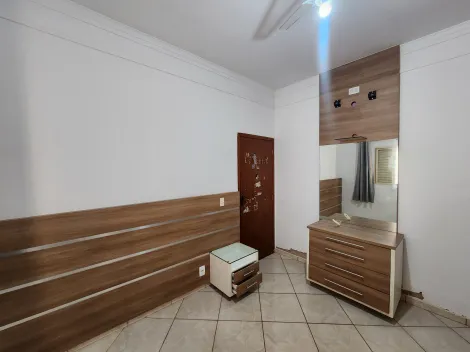 Alugar Casa / Padr&atilde;o em S&atilde;o Jos&eacute; do Rio Preto R$ 2.500,00 - Foto 12