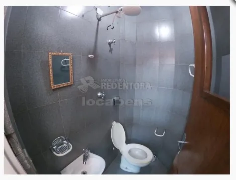 Alugar Apartamento / Padr&atilde;o em S&atilde;o Jos&eacute; do Rio Preto R$ 1.100,00 - Foto 17
