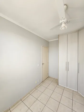 Alugar Apartamento / Padr&atilde;o em S&atilde;o Jos&eacute; do Rio Preto R$ 1.800,00 - Foto 5