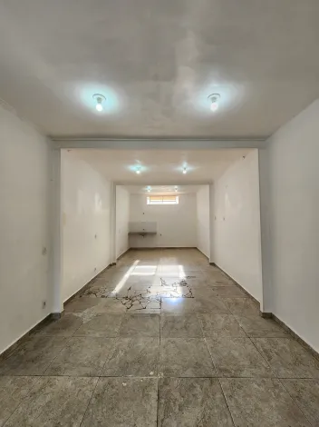 Alugar Comercial / Sal&atilde;o em S&atilde;o Jos&eacute; do Rio Preto. apenas R$ 1.000,00