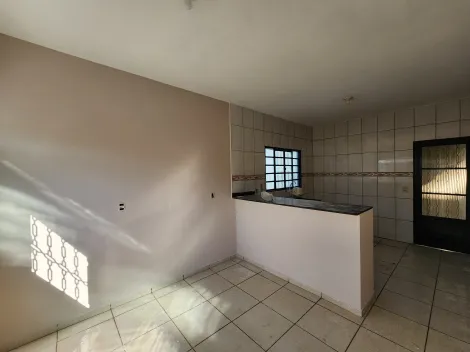 Alugar Casa / Padr&atilde;o em S&atilde;o Jos&eacute; do Rio Preto. apenas R$ 900,00