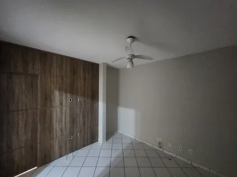 Alugar Apartamento / Padr&atilde;o em S&atilde;o Jos&eacute; do Rio Preto R$ 1.100,00 - Foto 2