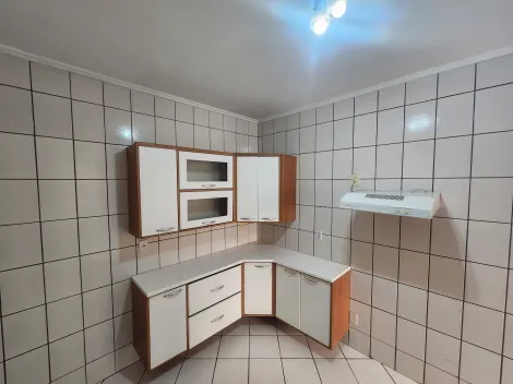 Alugar Apartamento / Padr&atilde;o em S&atilde;o Jos&eacute; do Rio Preto R$ 1.100,00 - Foto 4