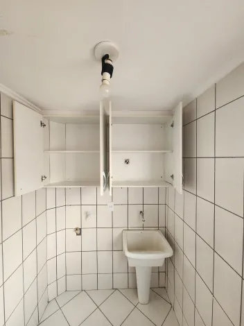 Alugar Apartamento / Padr&atilde;o em S&atilde;o Jos&eacute; do Rio Preto R$ 1.100,00 - Foto 7