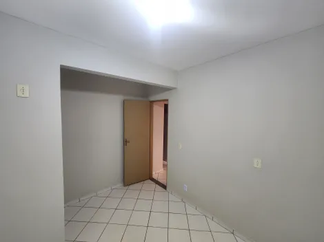 Alugar Apartamento / Padr&atilde;o em S&atilde;o Jos&eacute; do Rio Preto R$ 1.100,00 - Foto 11