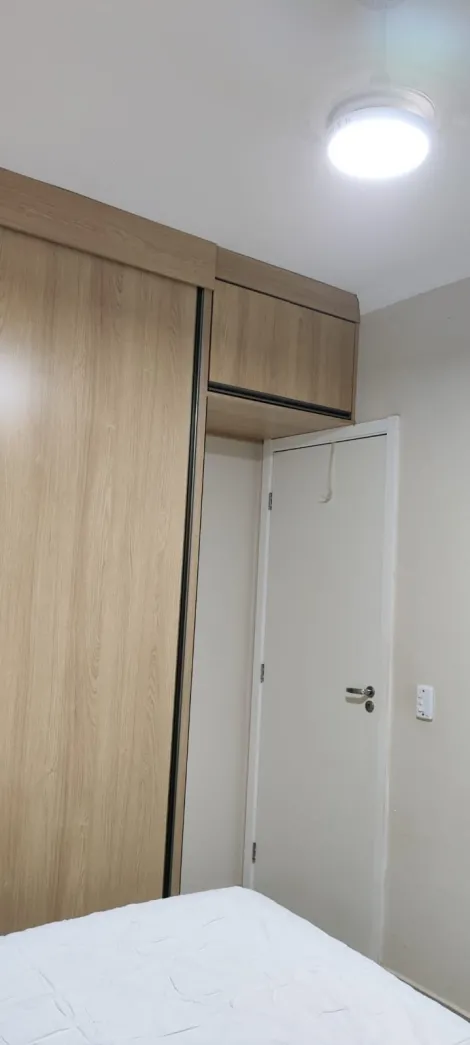 Alugar Apartamento / Padr&atilde;o em S&atilde;o Jos&eacute; do Rio Preto R$ 900,00 - Foto 17