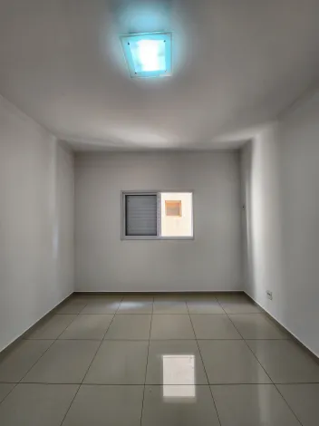 Alugar Apartamento / Padr&atilde;o em S&atilde;o Jos&eacute; do Rio Preto R$ 1.500,00 - Foto 4