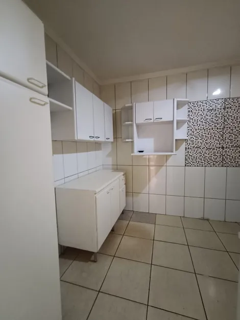 Alugar Casa / Padr&atilde;o em S&atilde;o Jos&eacute; do Rio Preto R$ 1.400,00 - Foto 8