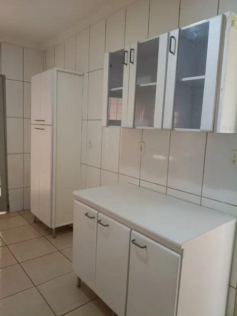 Alugar Casa / Padr&atilde;o em S&atilde;o Jos&eacute; do Rio Preto R$ 1.400,00 - Foto 16