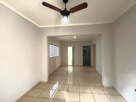 Alugar Casa / Padr&atilde;o em S&atilde;o Jos&eacute; do Rio Preto. apenas R$ 1.400,00