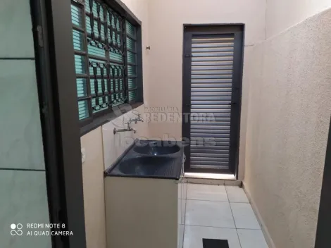 Alugar Casa / Padr&atilde;o em S&atilde;o Jos&eacute; do Rio Preto R$ 1.700,00 - Foto 8