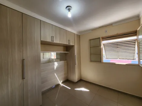Alugar Apartamento / Padr&atilde;o em S&atilde;o Jos&eacute; do Rio Preto R$ 900,00 - Foto 4